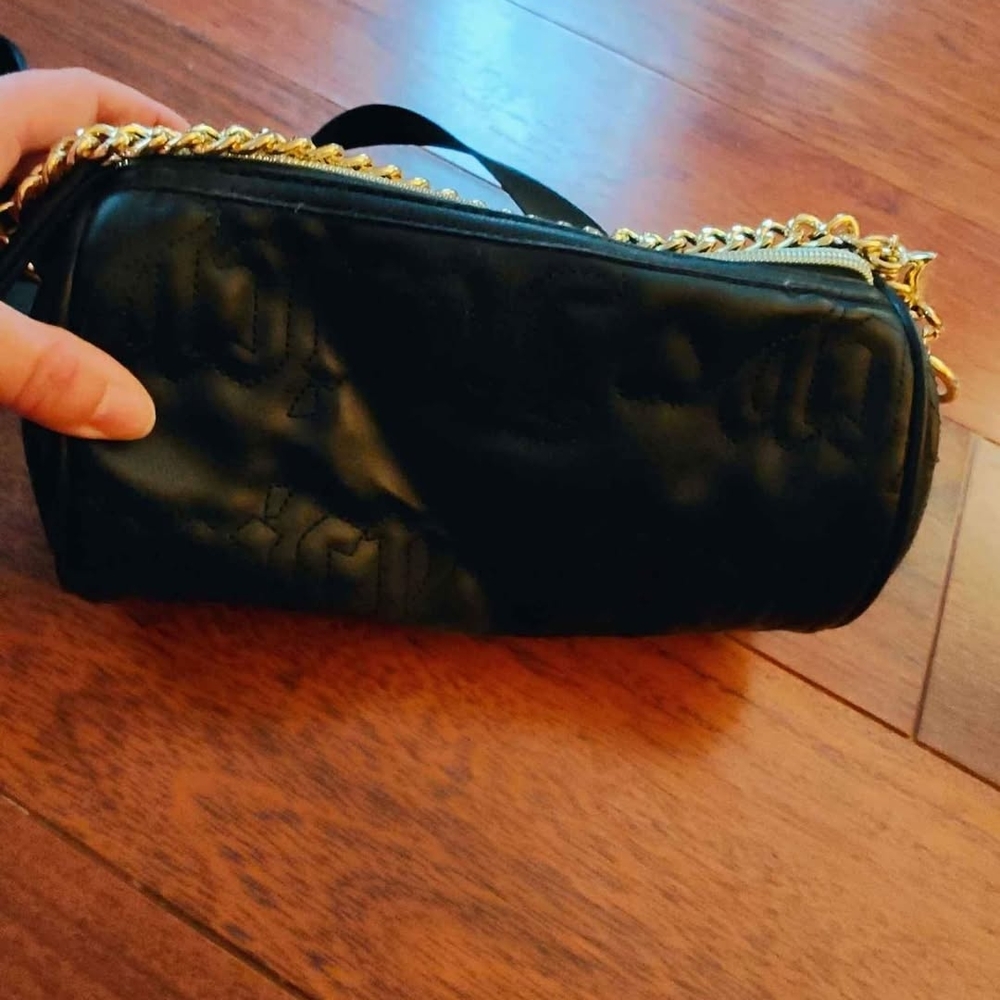 Black Quilted Chain Shoulder Bag